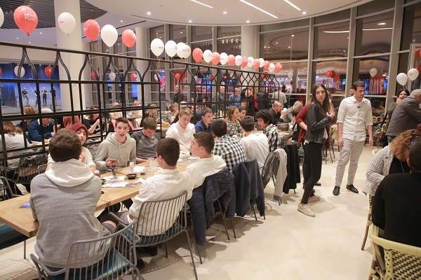 חדשות נדל"ן - סניף חדש למסעדת בלאק בנתניה