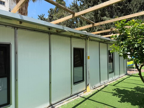  הפקרת שטח ציבורי? טענות לבנייה לא חוקית בפארק גורדון בנתניה