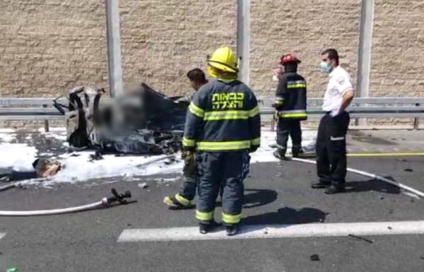 זירת האירוע | צילום: דוברות מד"א הרוג בתאונת דרכים בין רכב למשאית