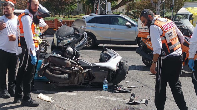 נתניה: רוכב אופנוע נפצע בינוני בתאונה נתניה: רוכב אופנוע נפצע בינוני בתאונה