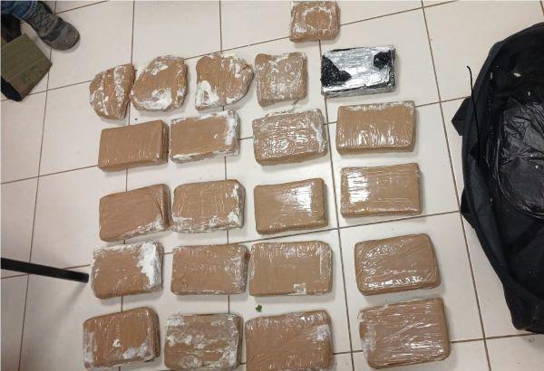 עשרות קילו של קוקאין ו mdma נתפסו בדירה בנתניה עשרות קילו של קוקאין ו mdma נתפסו בדירה בנתניה