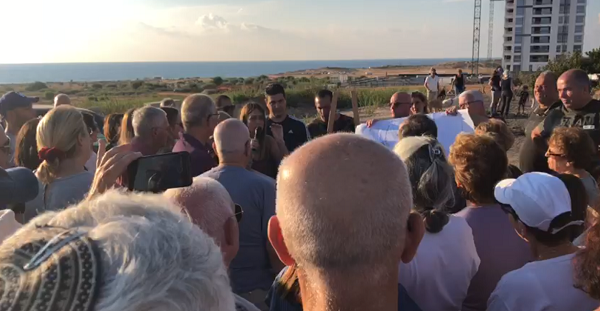 "תתעוררו - הולכים לסגור לכם את הים, זה לא משחק"