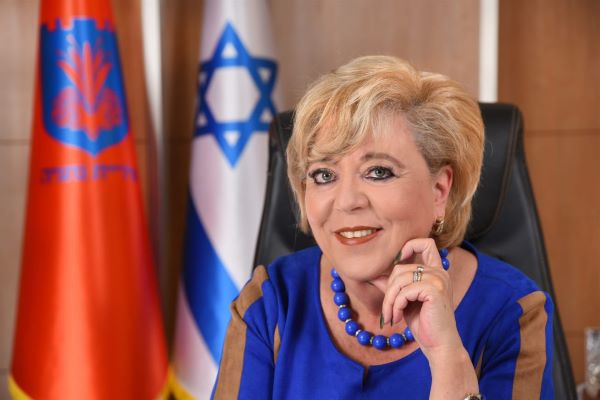 ראש העיר מרים פיירברג איכר  מלב אל לב - טור אישי ערב פסח תשפ"ב