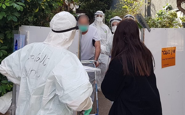חולה קורונה מנתניה שהיה במצב קשה משתחרר הביתה