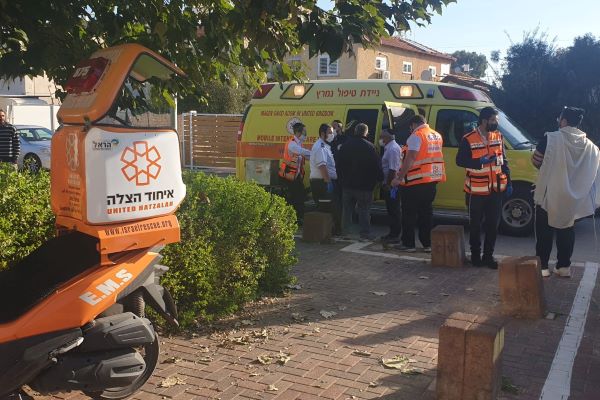 זירת האירוע | צילום: איחוד הצלה  פצוע קשה אותר בגינה ציבורית בעמק חפר