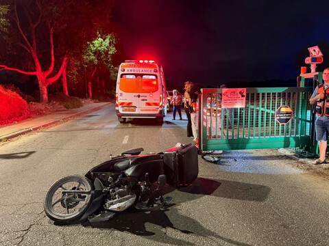  עין שריד: רוכב קטנוע נפצע בינוני בתאונה