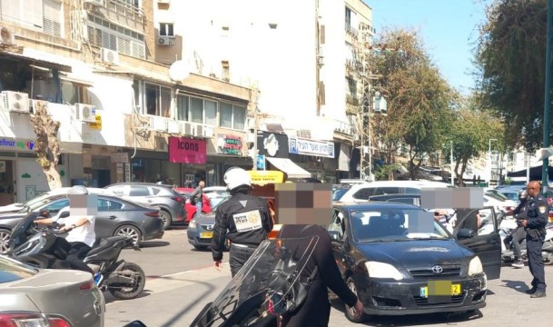 שתי הולכות רגל נפגעו מרכב ברחוב שטמפפר בנתניה שתי הולכות רגל נפגעו מרכב ברחוב שטמפפר בנתניה