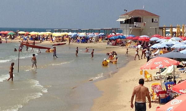 חוף סירונית | תמונה: עמותת צלול משרד הבריאות: חופי נתניה אסורים לרחצה