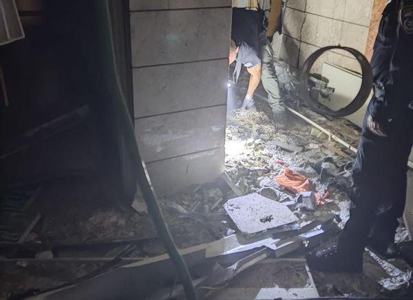 חדשות מקומיות - מטען חבלה הושלך לעבר דירה בנתניה