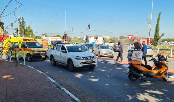 זירת האירוע | צילום: איחוד הצלה הולך רגל נפצע קשה בסמוך לבית יצחק