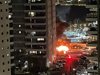 צפו: הנחת מטען ברכבו של קבלן בנתניה