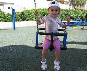 22 חודשי מאסר לסייעת ששכחה פעוטה ברכב וגרמה למותה