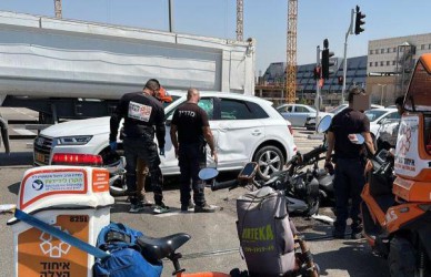 צעיר שרכב על אופנוע נפצע בינוני בתאונה בכביש החוף