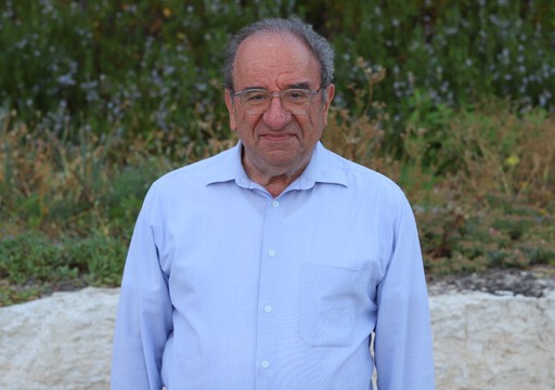 סיוע קהילתי ויום השואה בצרפתית: סיפורו של ההיסטוריון הוותיק מנתניה סיוע קהילתי ויום השואה בצרפתית: סיפורו של ההיסטוריון הוותיק מנתניה