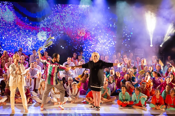 אור חבצלות  200 רקדנים בפסטיבל ריקודים מרגש