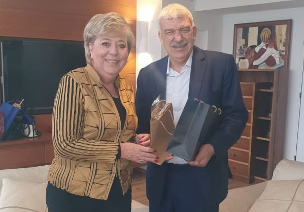 שגריר מרוקו בישראל בלישכתה של ראש העיר מרים פיירברג איכר מרקש ונתניה יהיו ערים תאומות