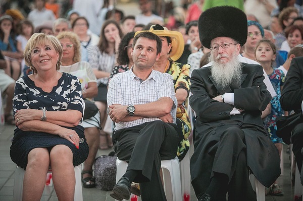 הושקה תערוכת "מאירים את ישראל" בנתניה