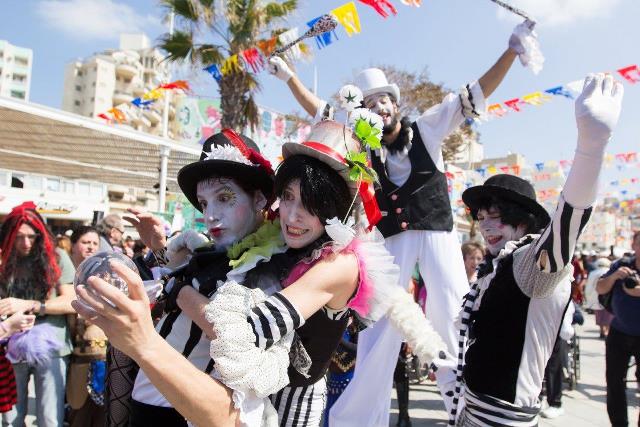 חגיגת "פורים מהסרטים" בנתניה