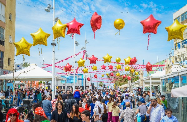 פורים בכיכר העצמאות | צילום: נורית מוזס וחן לאופולד פורים 2017: העיר נתניה צהלה ושמחה