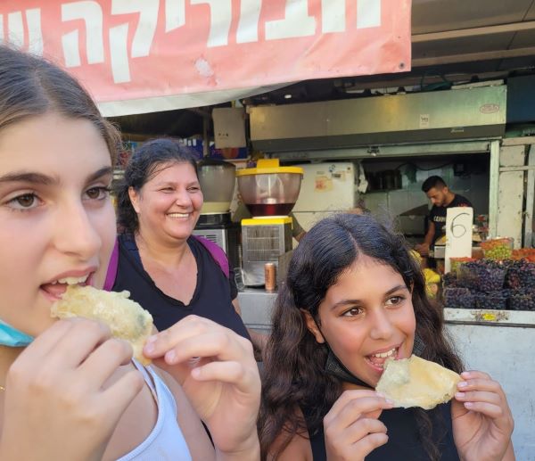 צילום: שרון סקולניק טועמים היסטוריה: הצטרפו לסיור המיוחד בשוק נתניה