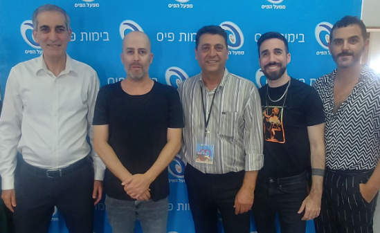 הופעה בלתי נשכחת של עילי בוטנר וילדי החוץ