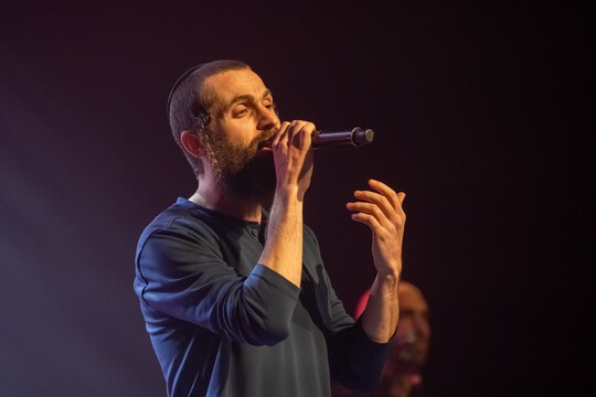 שמחה של מצווה וחיבור בין דורות