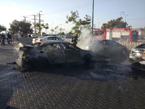 חשד להצתת רכבים בקרית נורדאו, נתניה