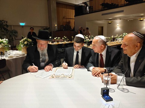 רכילות בנתניה - ח"כ אלי דלל חיתן את בנו אור: “אין אושר גדול מזה ללב של אמא ואבא”