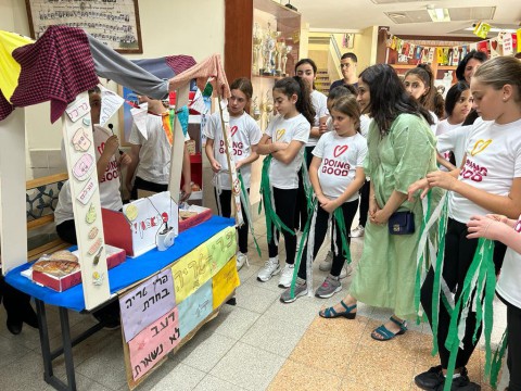  היזמית מהמשפיעות בעולם החינוך ביקרה בב"יס לאה גולדברג