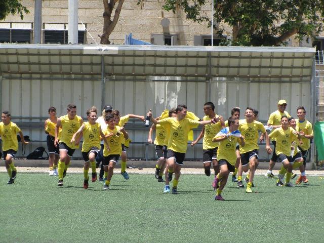 ילדים ב' חוגגים אליפות מכבי נתניה פותחת את שנתון 2007