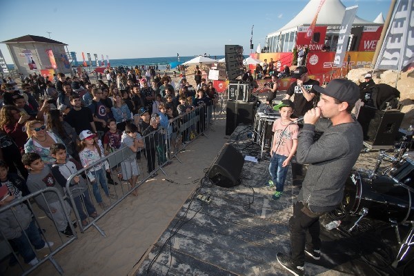 הפנינג גלישה ביום שישי האחרון | צילום: עיריית נתניה הפנינג סיום תחרות WSL ביום חמישי הקרוב